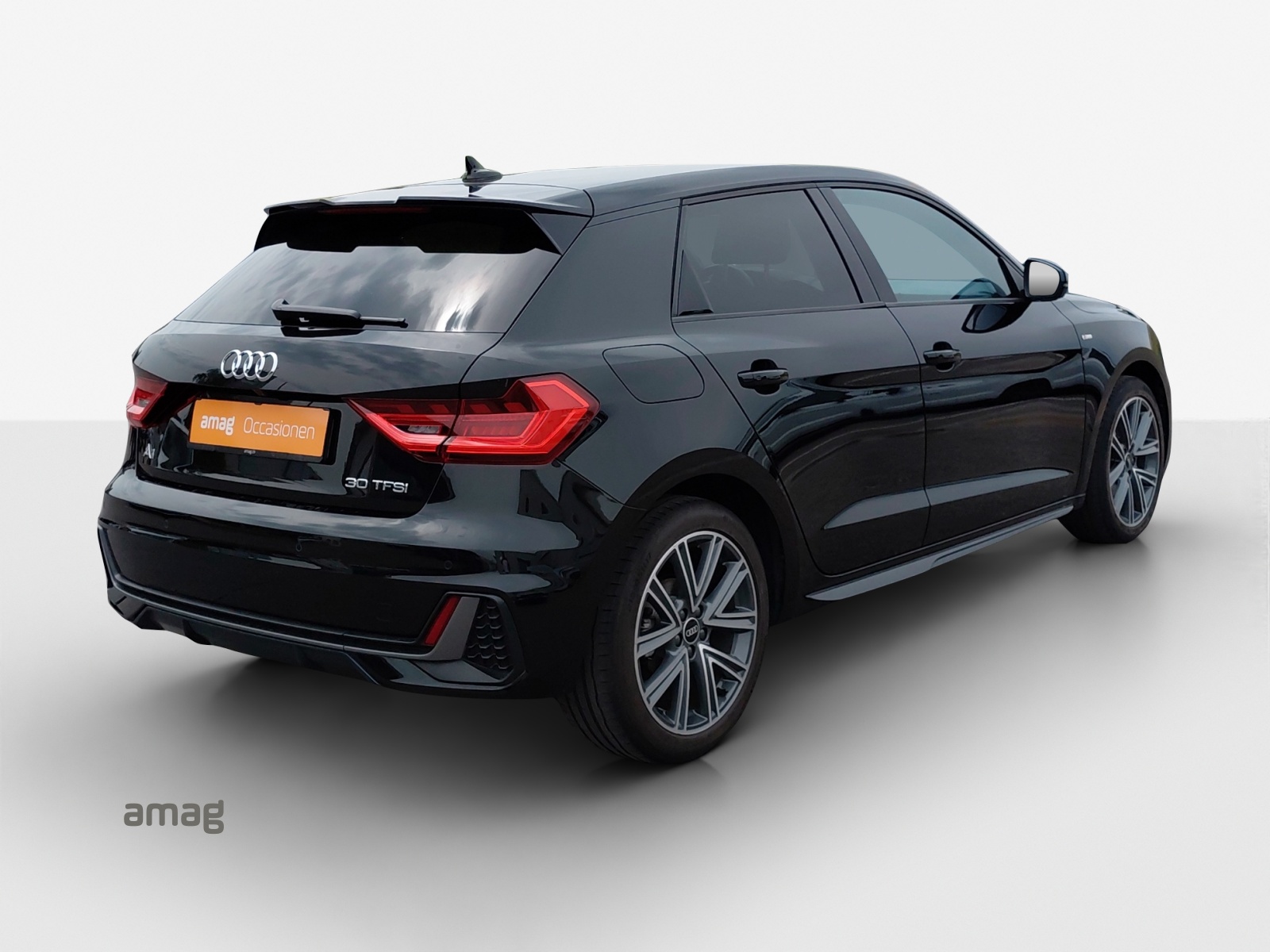 AUDI A1 Sportback 30 TFSI S Line Attraction S-tronic-image-4