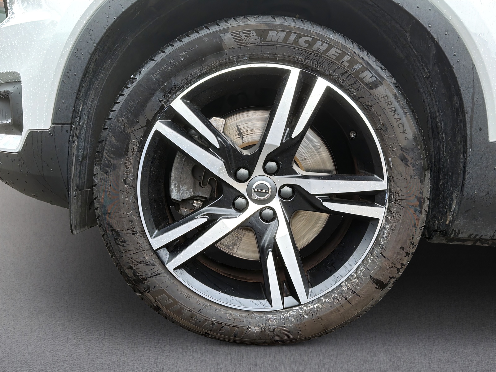 VOLVO XC40 1.5 T5 PiH R-Design-image-20