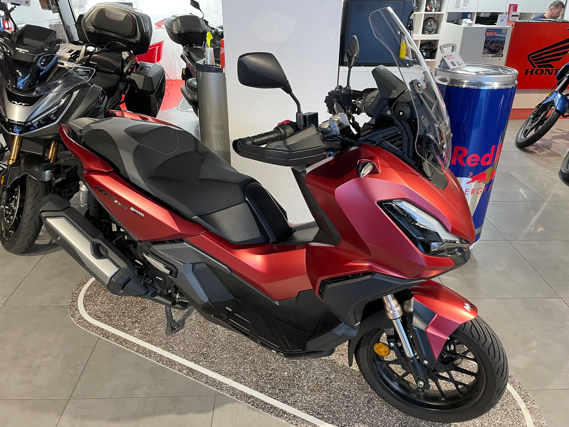 HONDA ADV 350-image-1