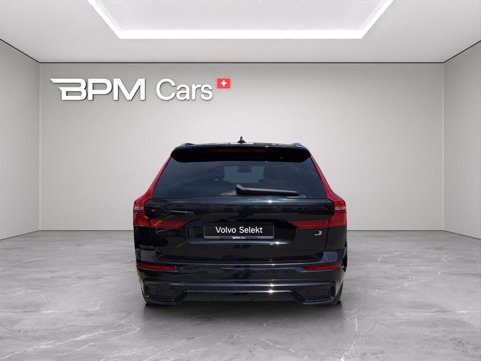 VOLVO XC60 2.0 T8 TE XCENTRIC Black Edition eAWD-showroom-element-2