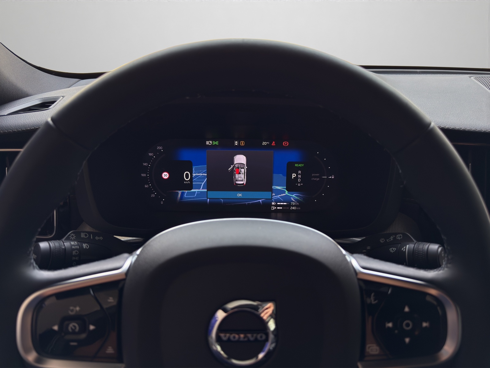 VOLVO XC60 2.0 T8 TE XCENTRIC Black Edition eAWD-image-12