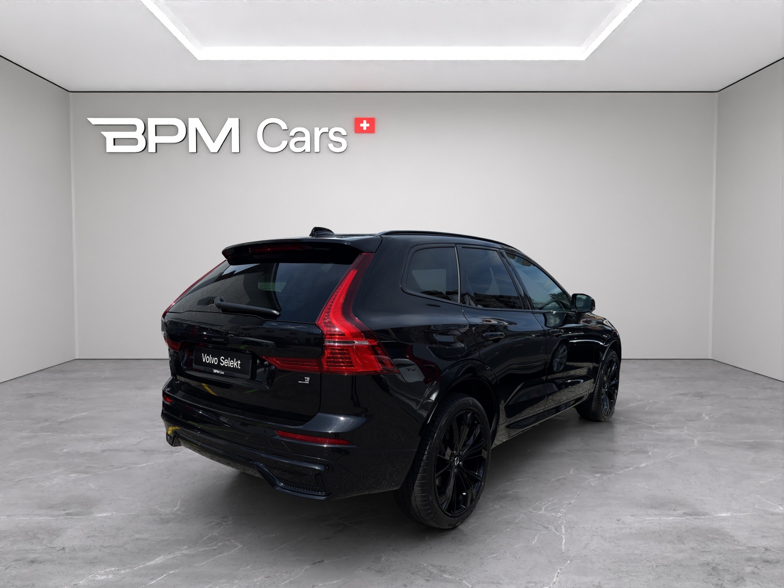 VOLVO XC60 2.0 T8 TE XCENTRIC Black Edition eAWD-image-5