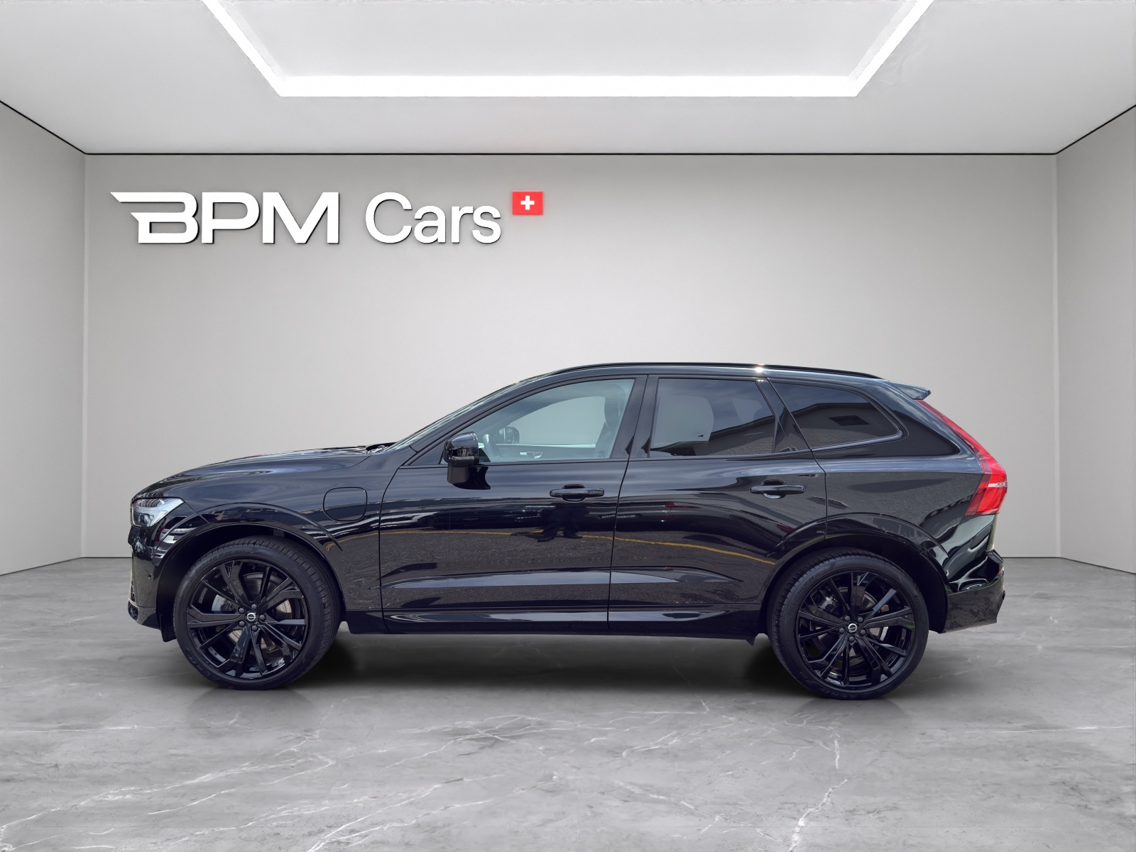 VOLVO XC60 2.0 T8 TE XCENTRIC Black Edition eAWD-image-14