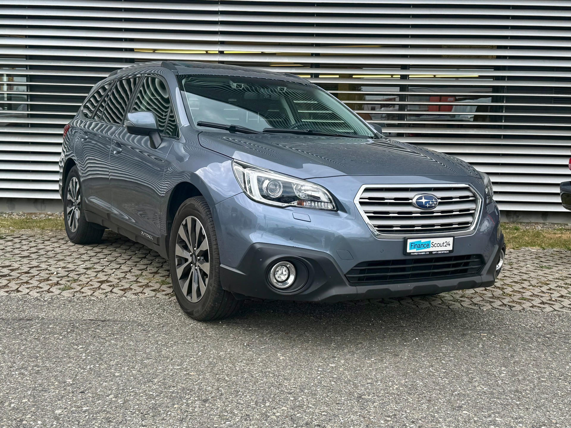 SUBARU Outback 2.0D Swiss AWD Lineartronic