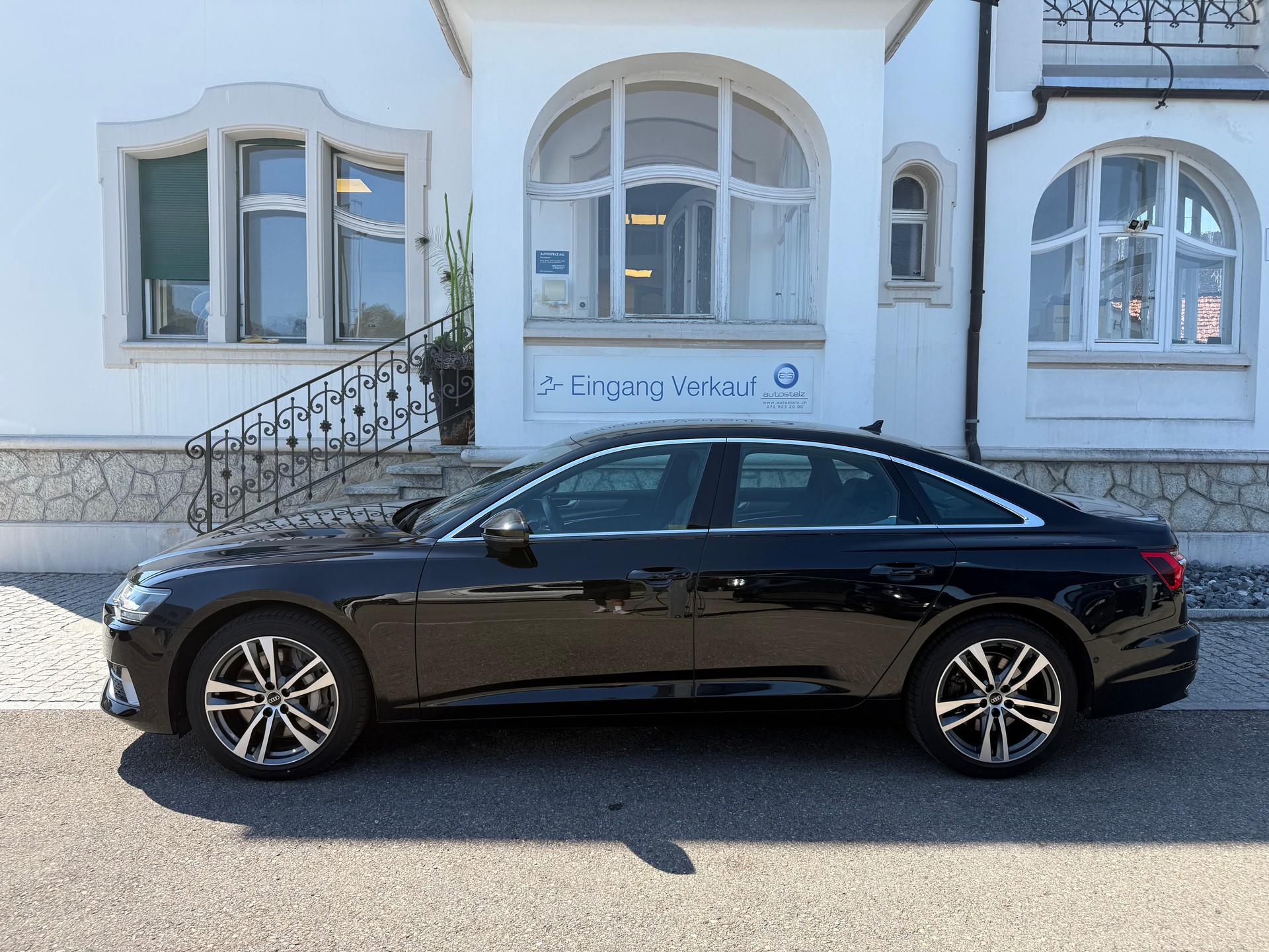 AUDI A6 3.0 55 TFSI Sport quattro S-Tronic-showroom-element-3