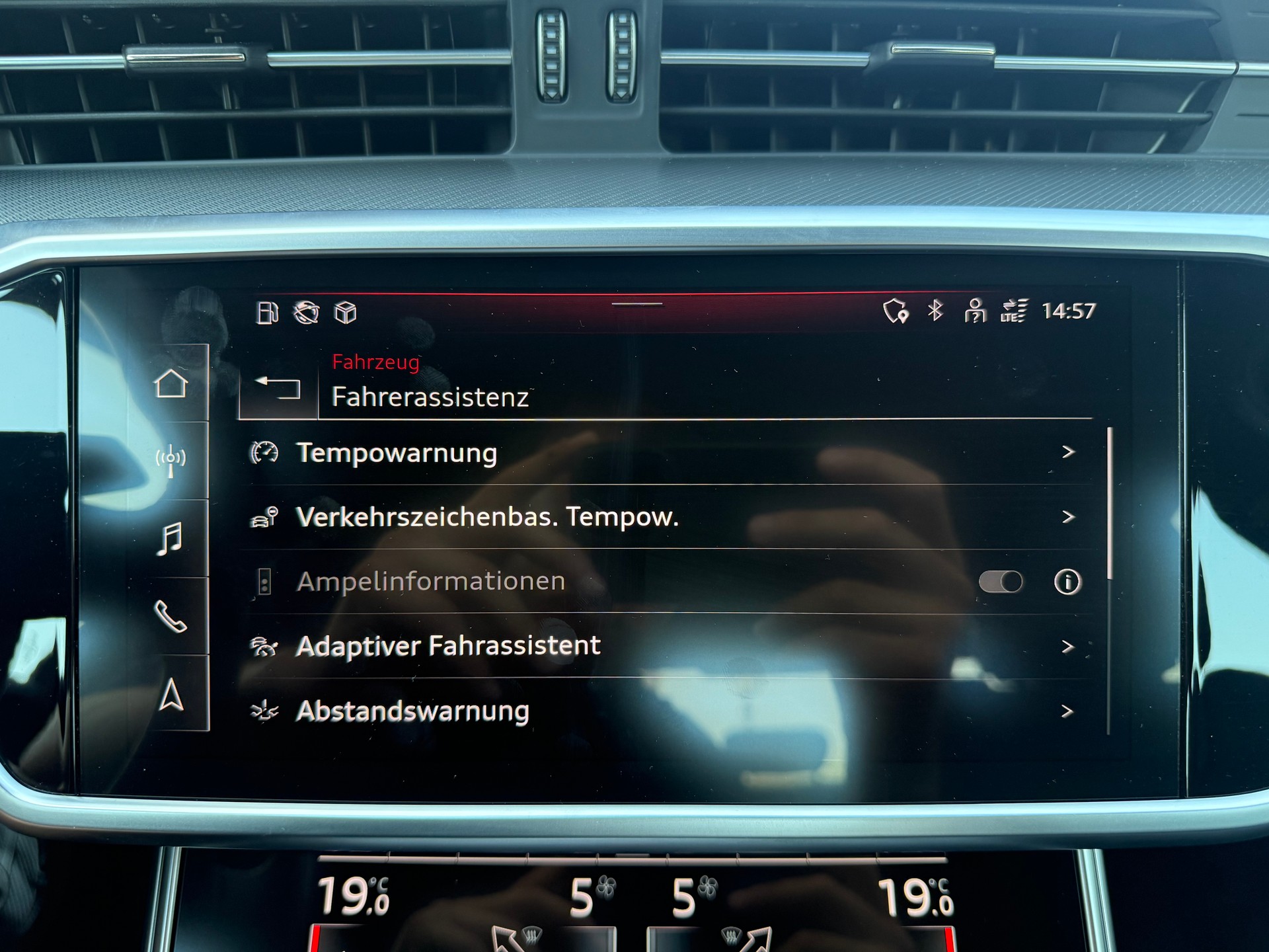 AUDI A6 3.0 55 TFSI Sport quattro S-Tronic-image-18
