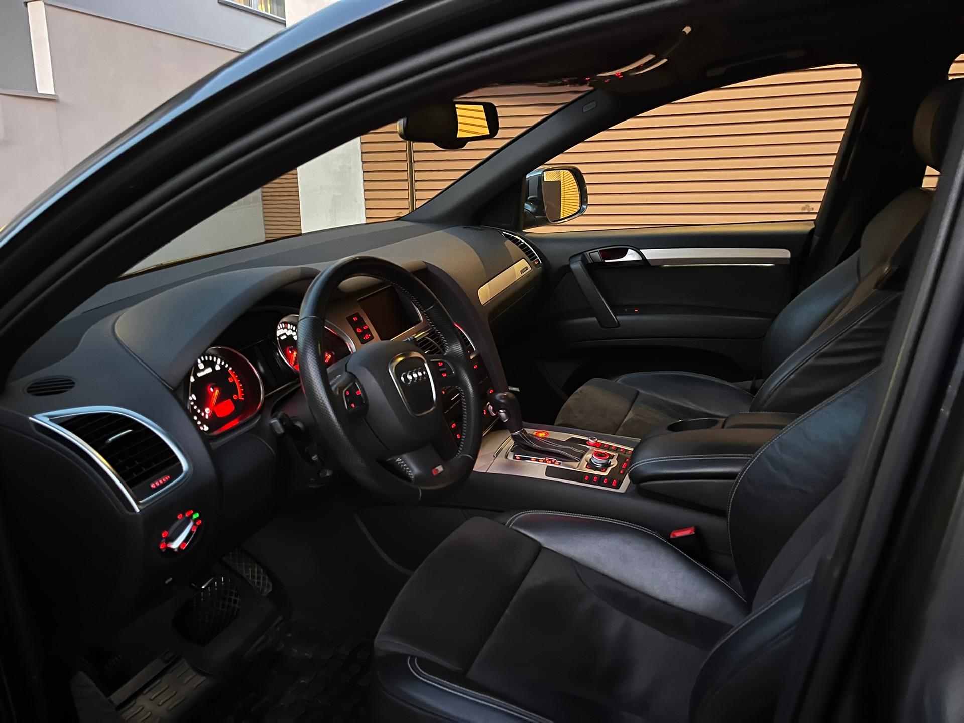 AUDI 3.0 V6 TDI q. T-Tr. add blue-image-5