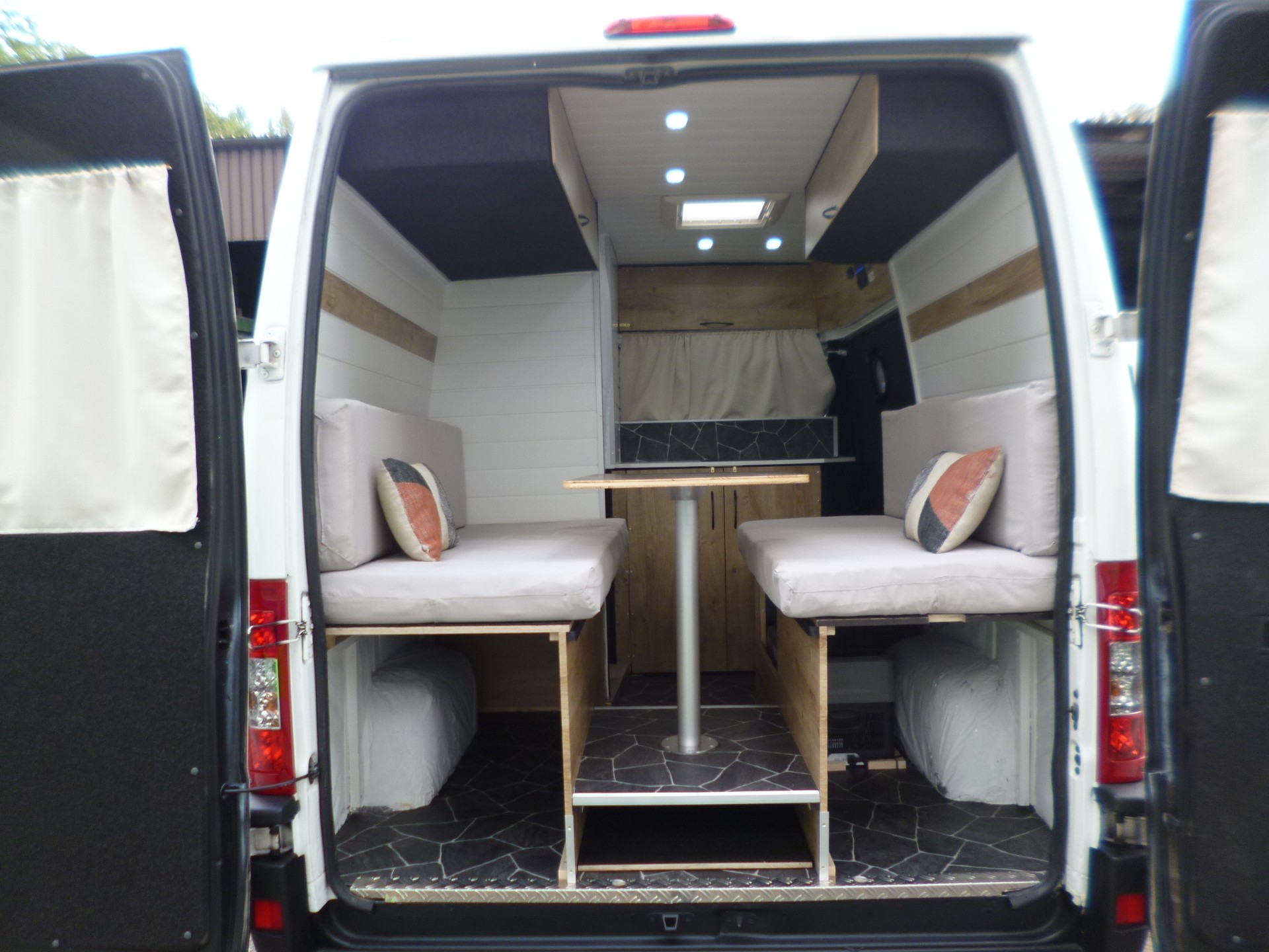 PEUGEOT BOXER-image-3