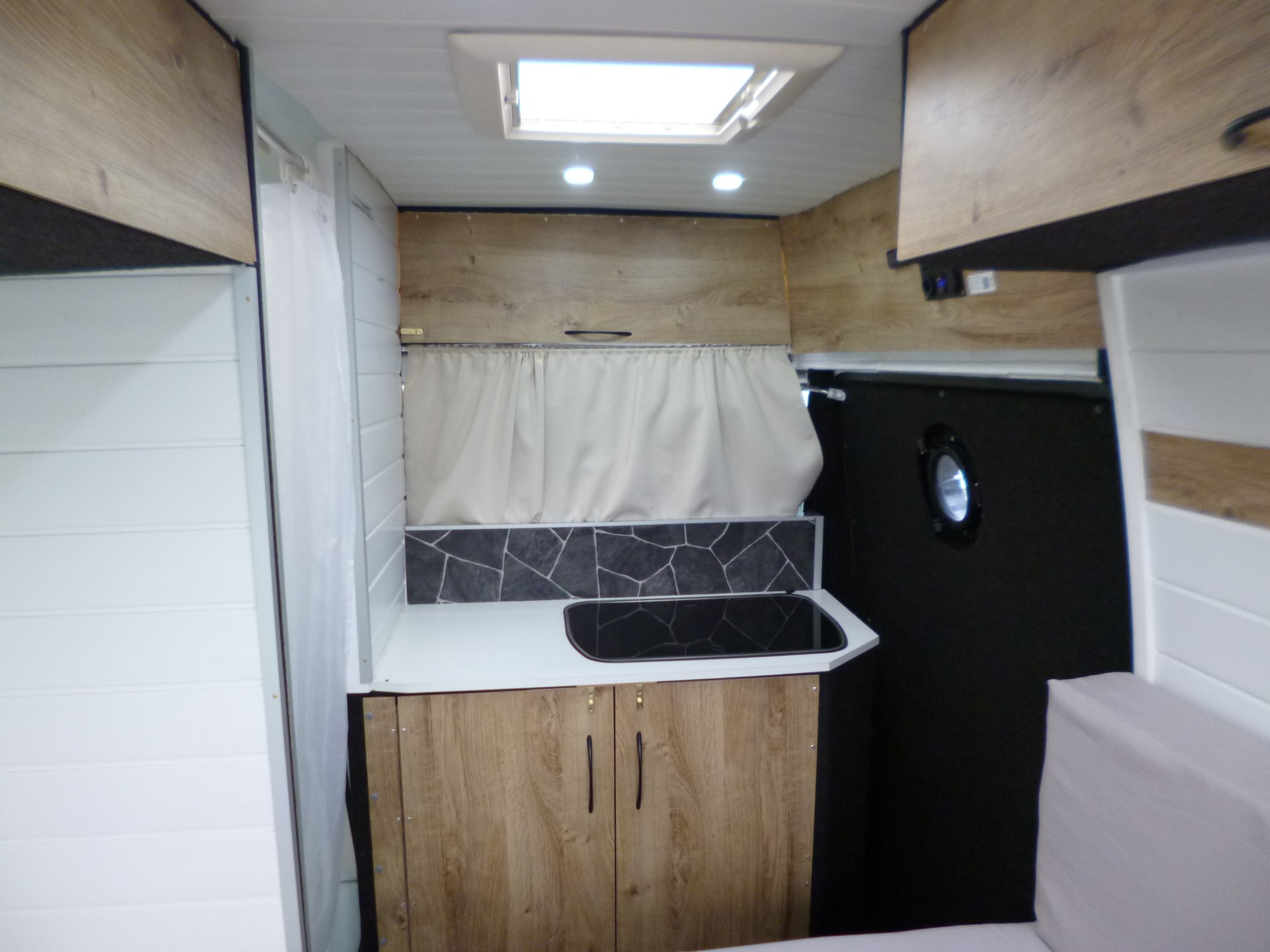 PEUGEOT BOXER-image-5
