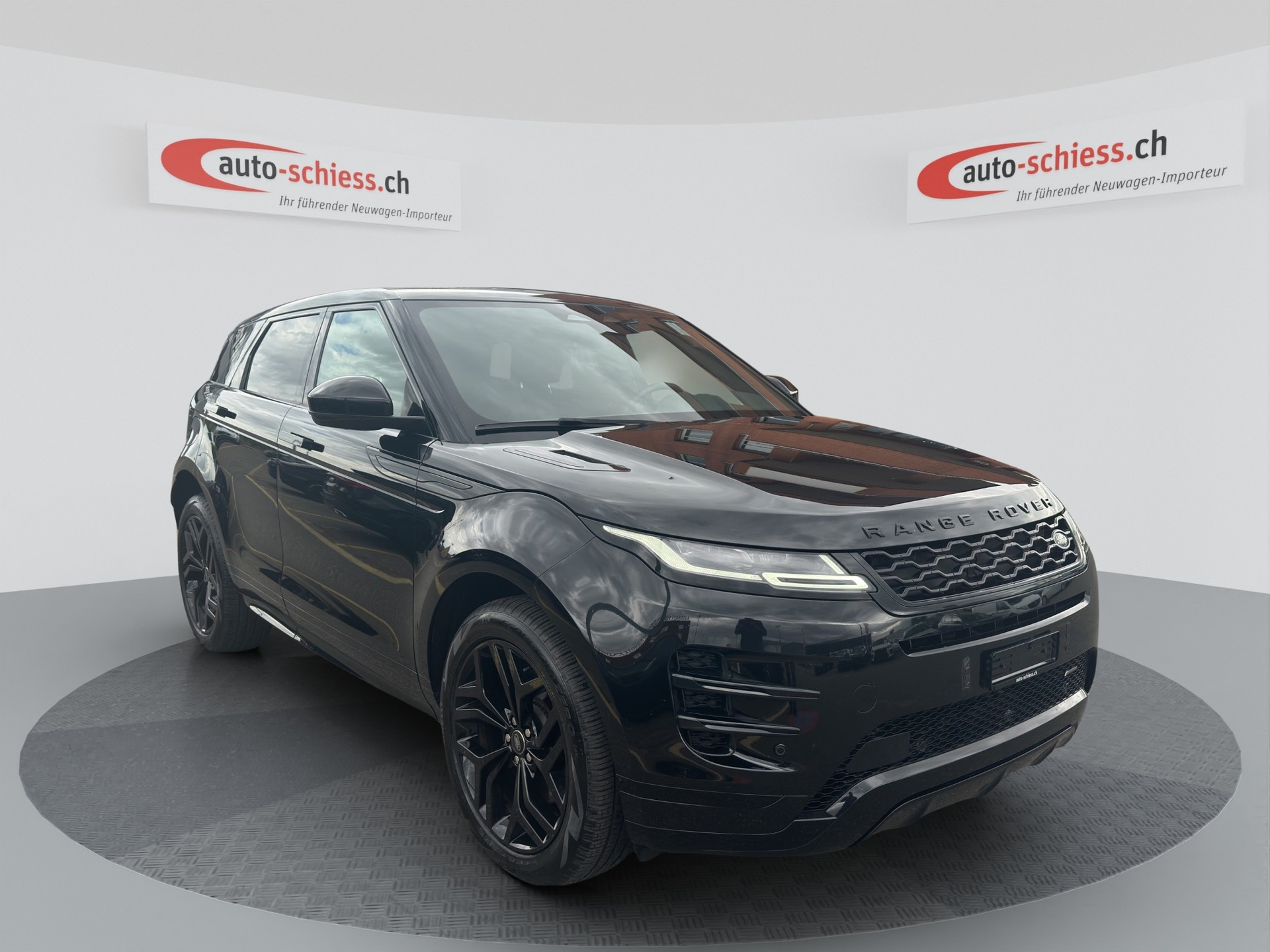 LAND ROVER RANGE ROVER EVOQUE D165 R-DYNAMIC SE AWD Automat