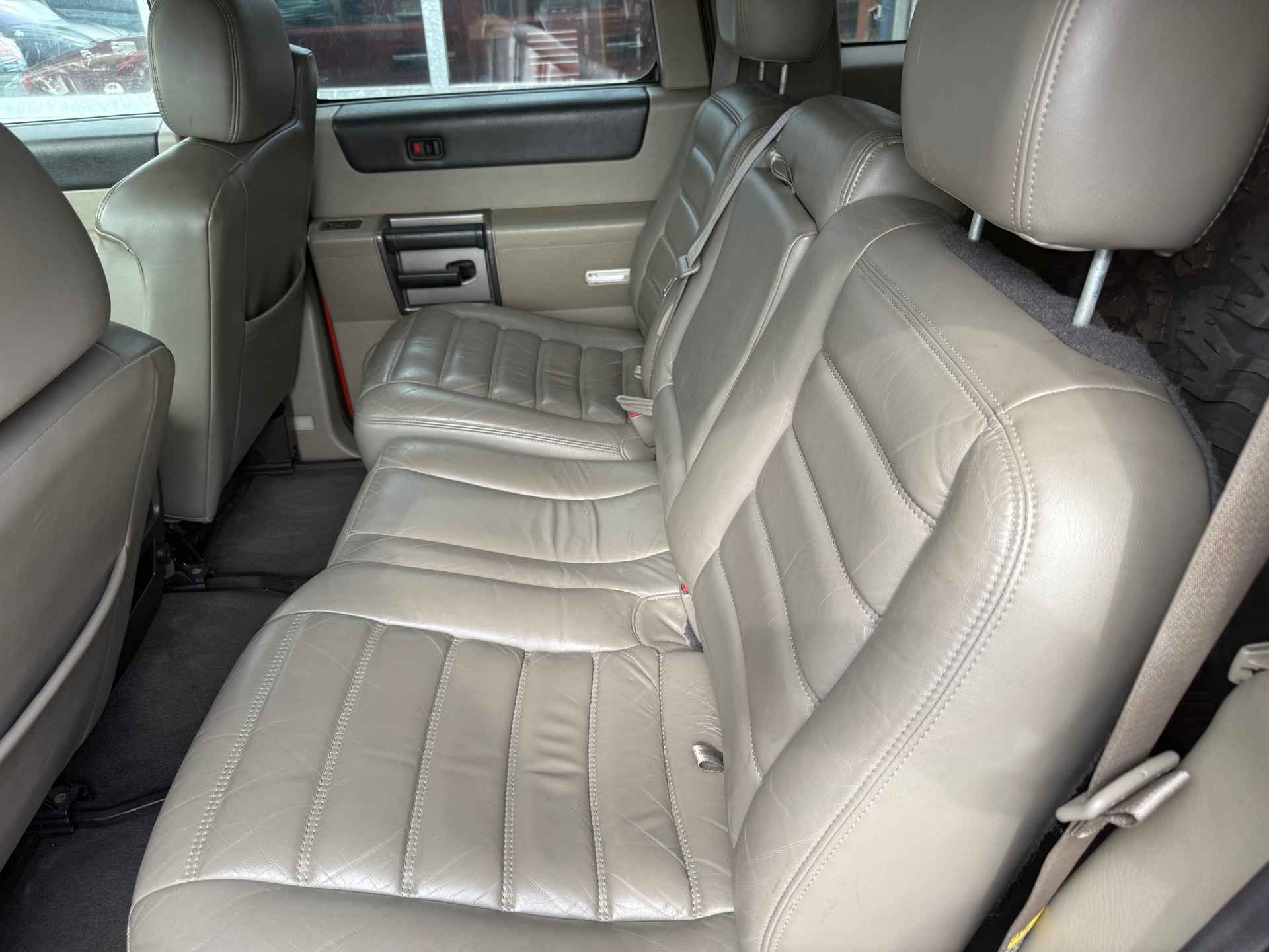 HUMMER H2 6.0 Luxury-image-4