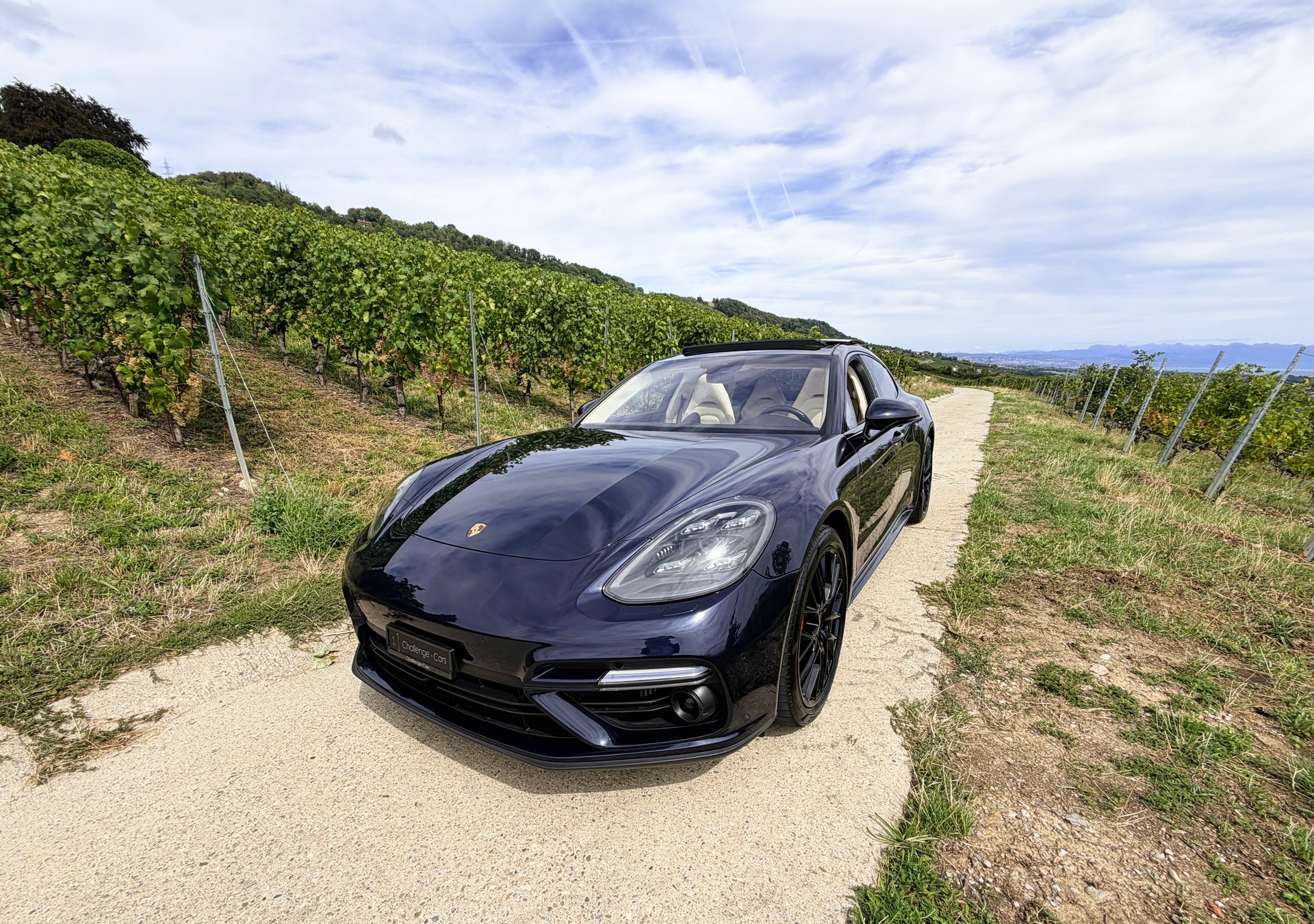 PORSCHE Panamera Turbo PDK-showroom-element-2