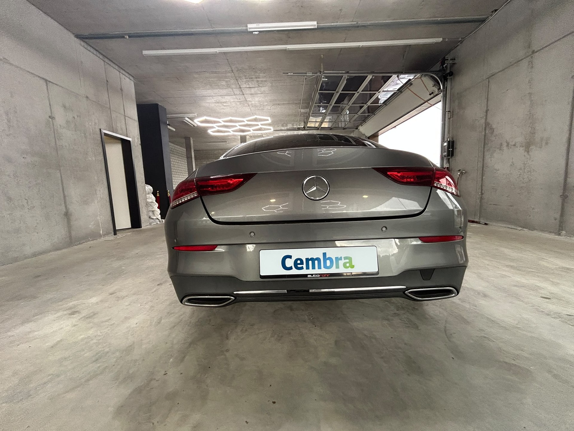 MERCEDES-BENZ CLA 200 Progressive 7G-DCT-showroom-element-3