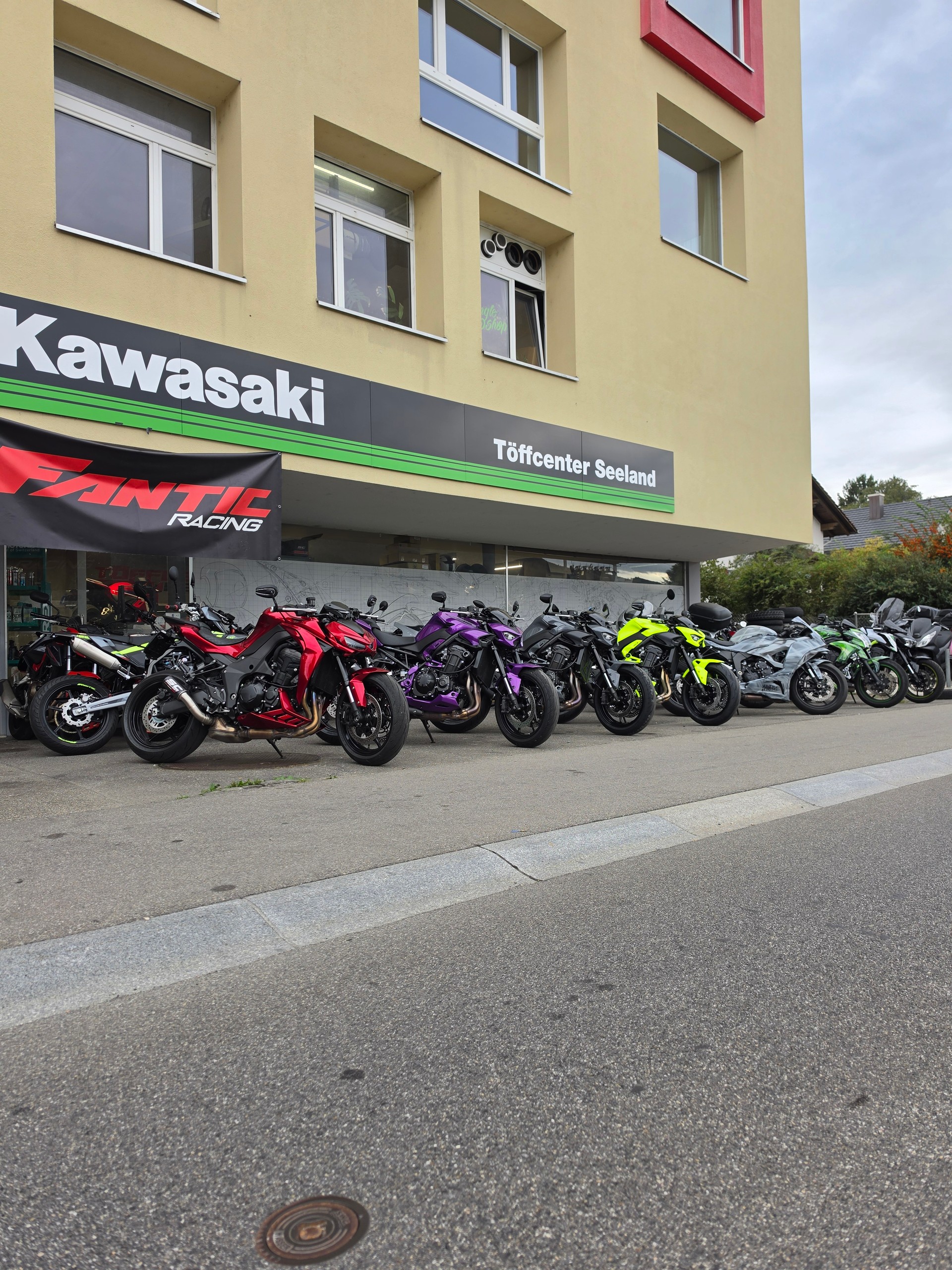 KAWASAKI Z 900-image-0