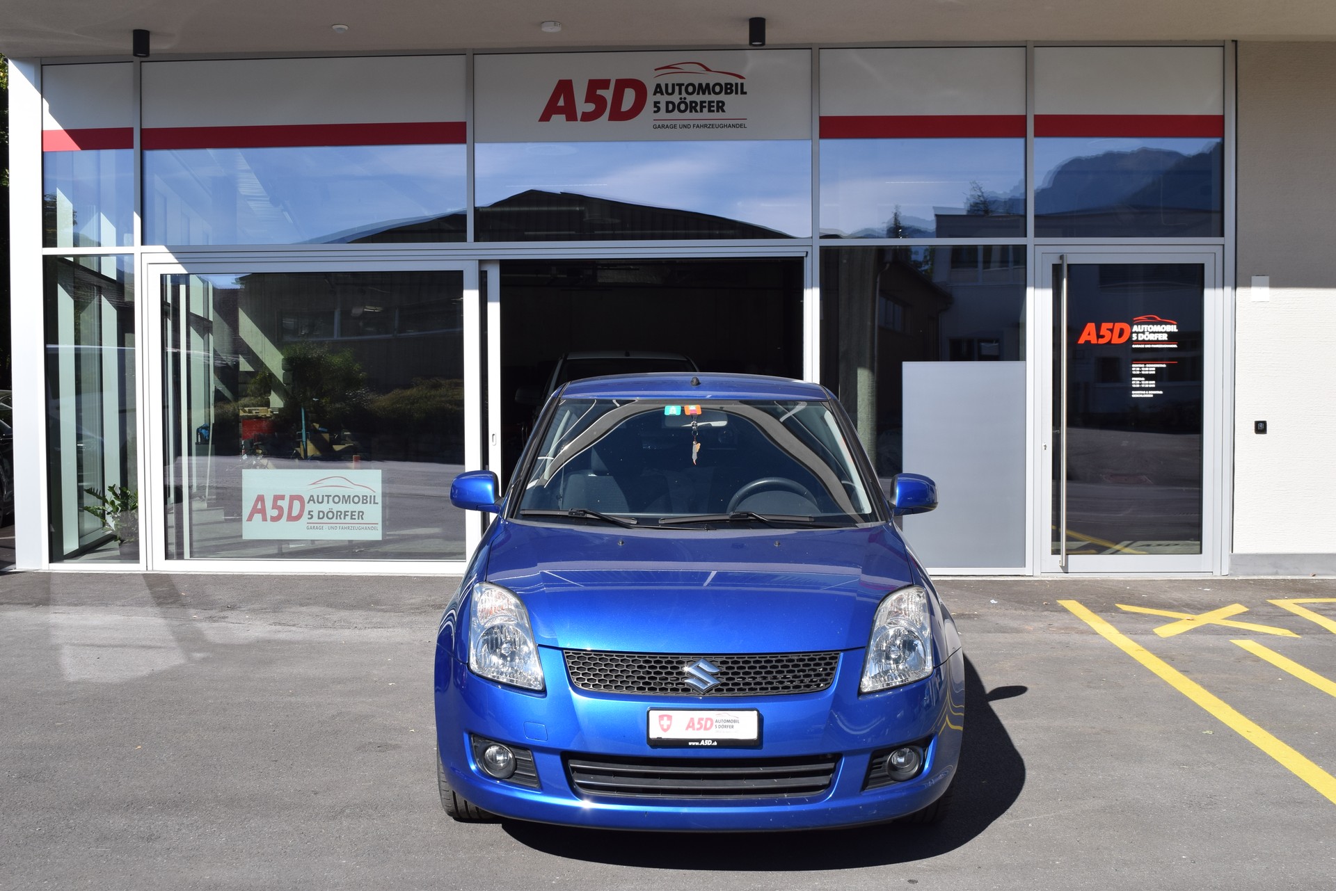 SUZUKI Swift 1.3i 16V GL Top