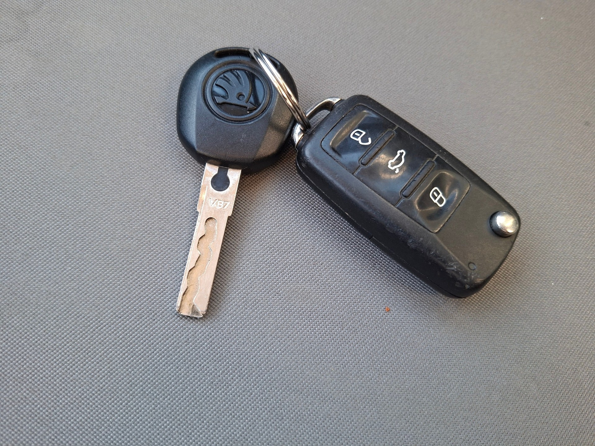 SKODA Citigo 1.0 Ambition ASG-image-9