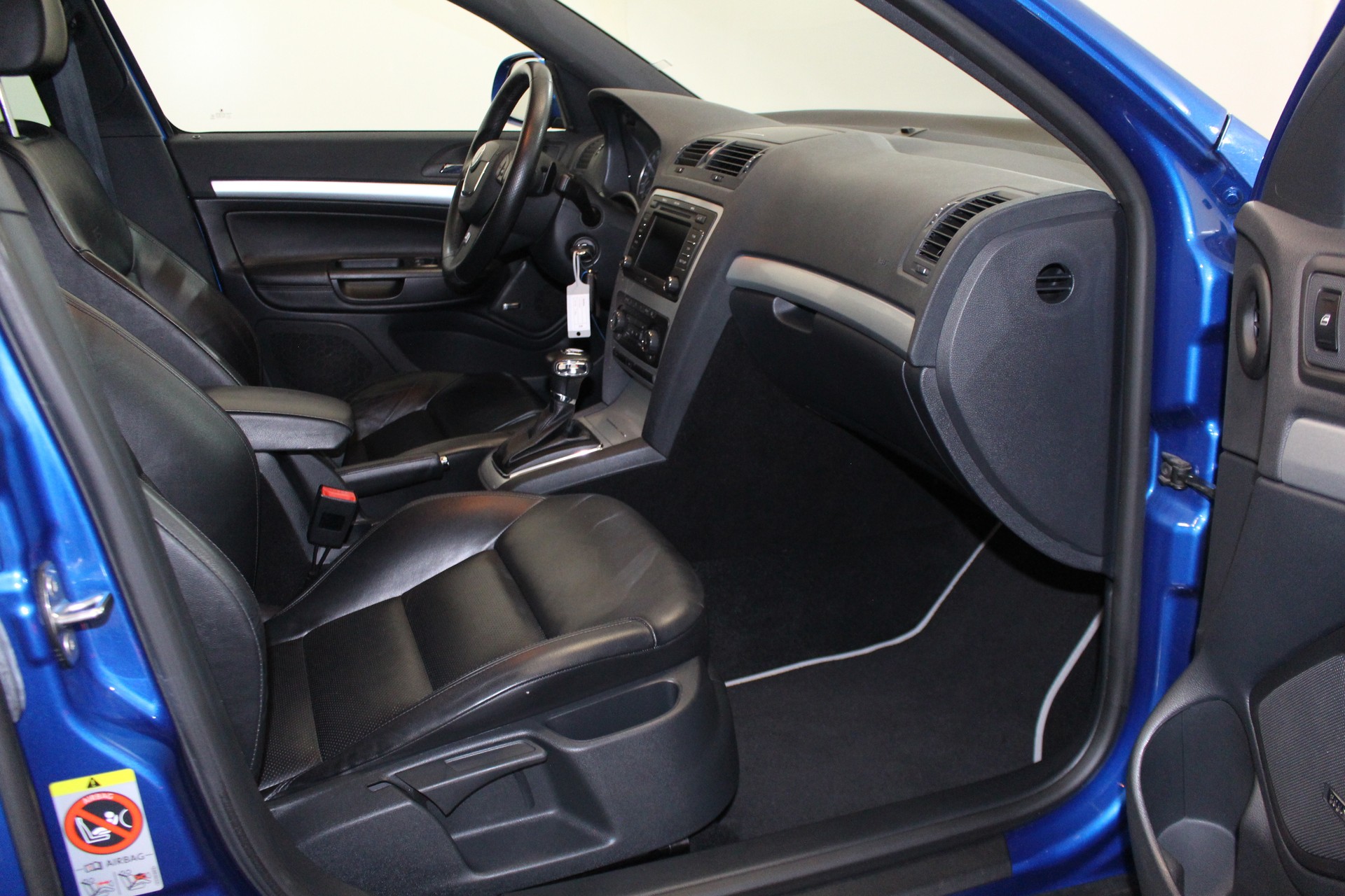 SKODA Octavia Combi 2.0 TDI RS DSG-image-10