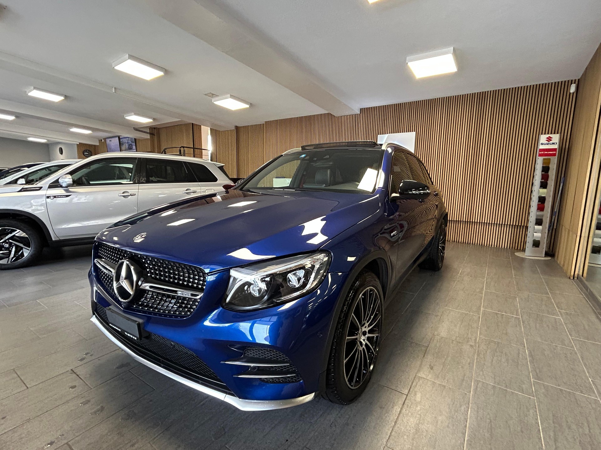 MERCEDES-BENZ GLC 43 AMG 4m-image-4