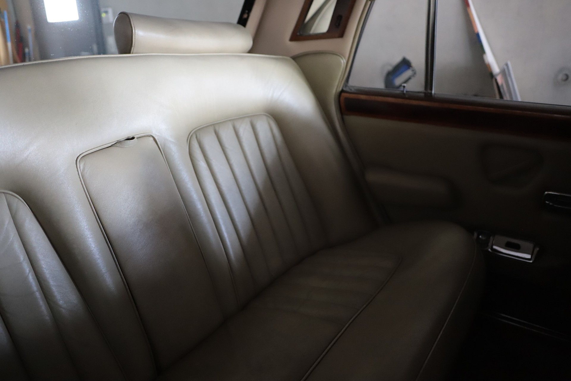 ROLLS-ROYCE Silver Shadow II-image-4