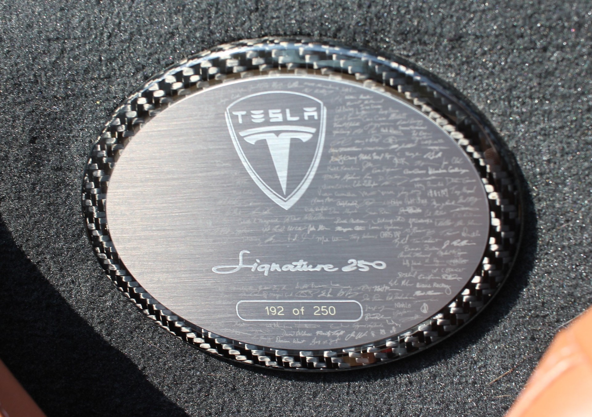 TESLA ROADSTER Sport Signature-Edition-image-12