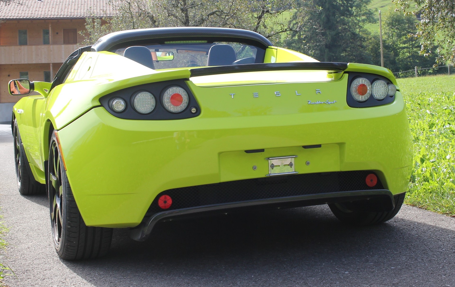 TESLA ROADSTER Sport Signature-Edition-image-3