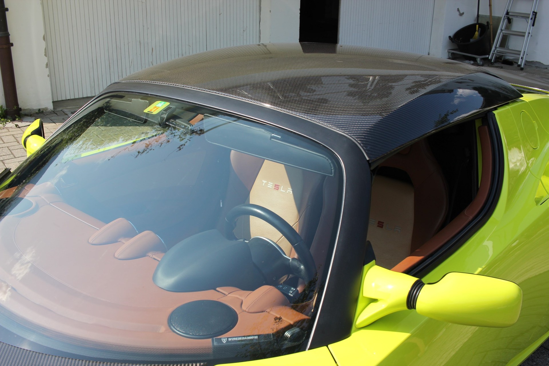 TESLA ROADSTER Sport Signature-Edition-image-10