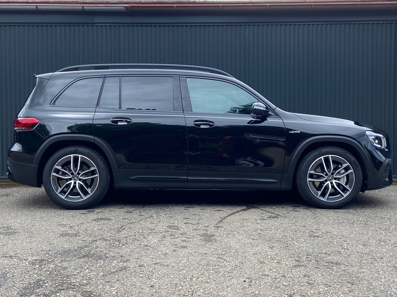 MERCEDES-BENZ GLB 35 AMG 4Matic 8G-Tronic-image-1