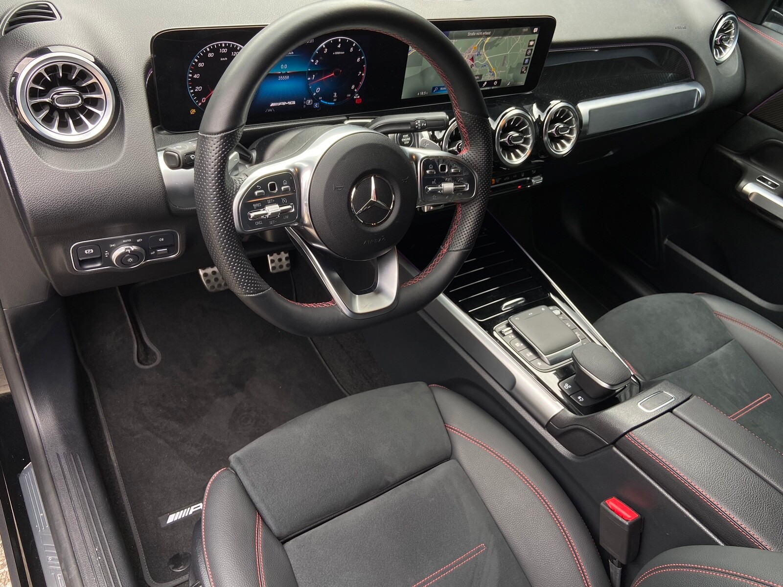 MERCEDES-BENZ GLB 35 AMG 4Matic 8G-Tronic-image-14