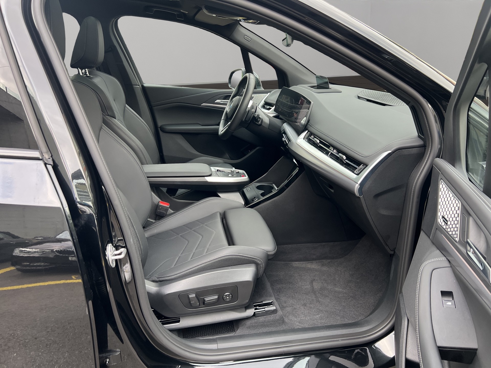 BMW 223d Active Tourer xDrive M Sport DKG-image-15