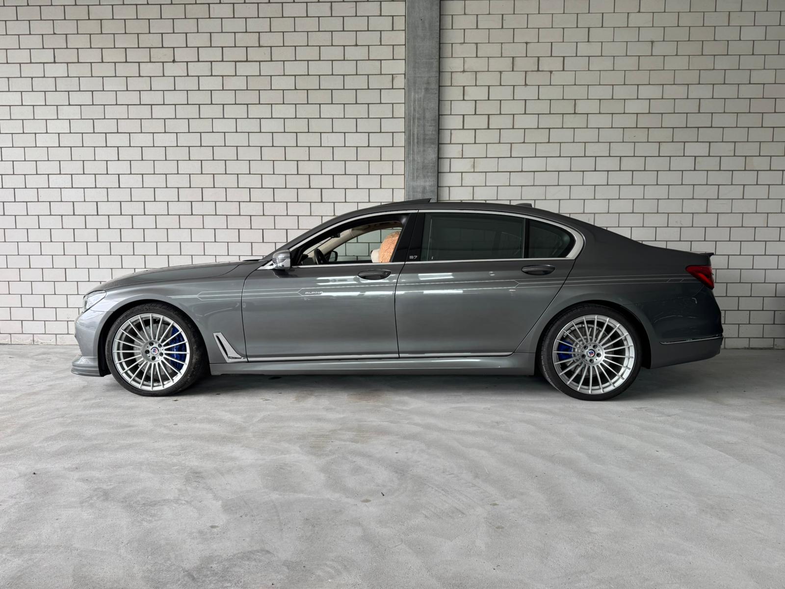 BMW-ALPINA B7 L BiTurbo 4.4 V8 xDrive Switch-Tronic Vollausstattung-image-0