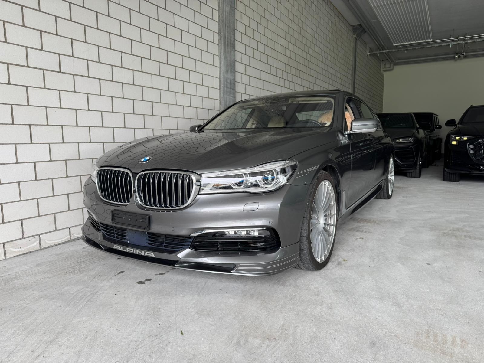 BMW-ALPINA B7 L BiTurbo 4.4 V8 xDrive Switch-Tronic Vollausstattung-image-1