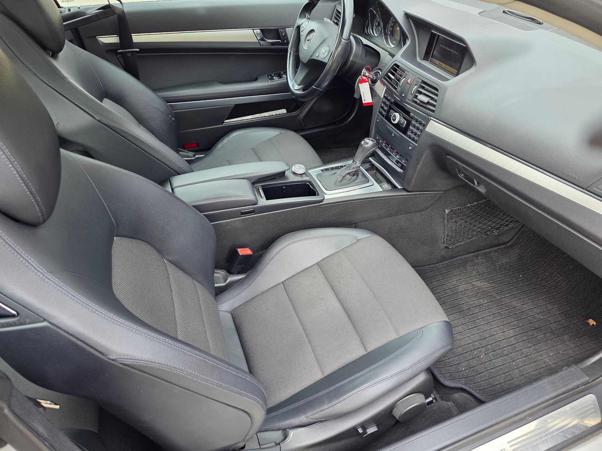 MERCEDES-BENZ E 350 CGI BlueEfficiency 7G-Tronic-image-9