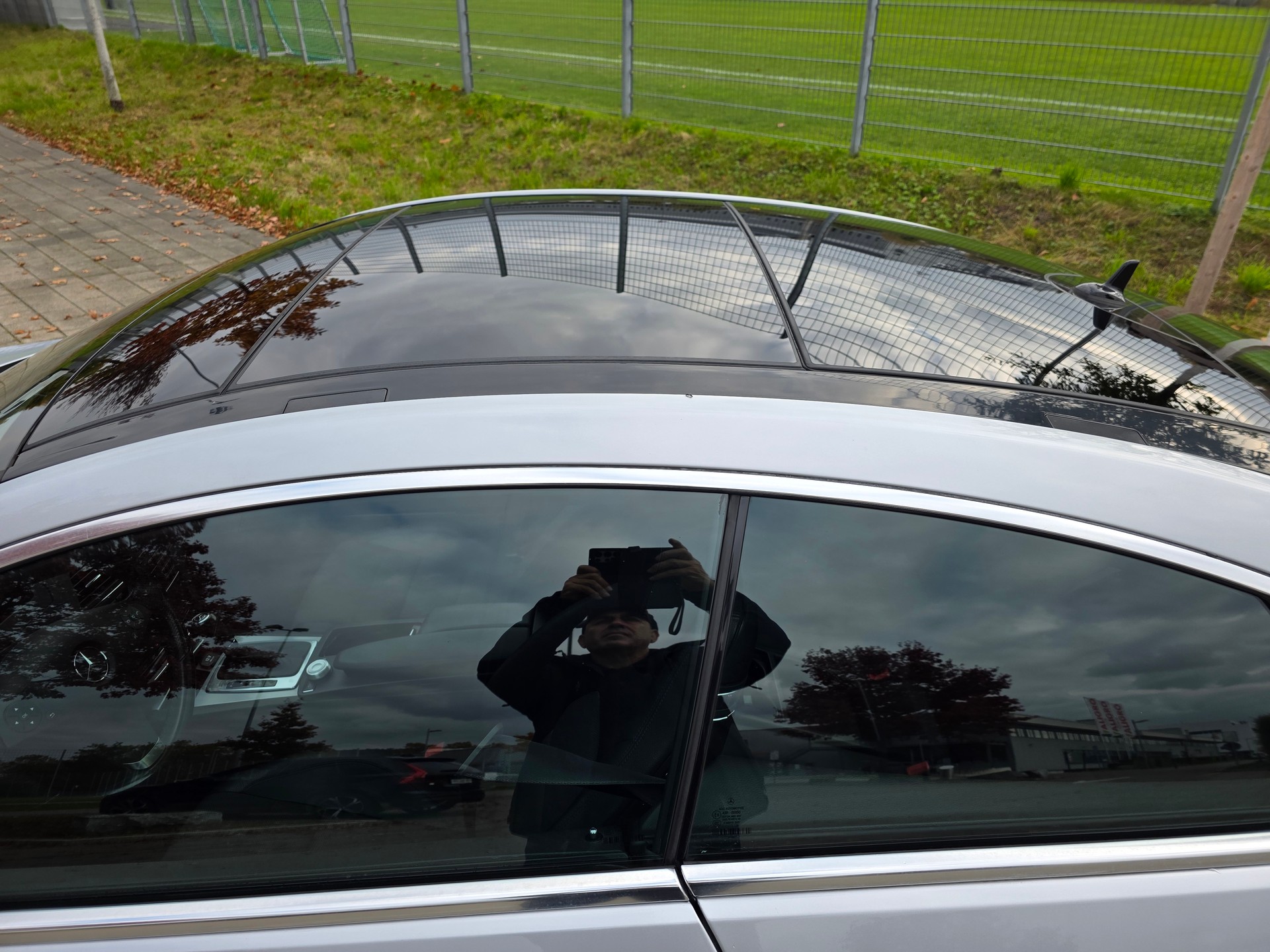 MERCEDES-BENZ E 350 CGI BlueEfficiency 7G-Tronic-image-8