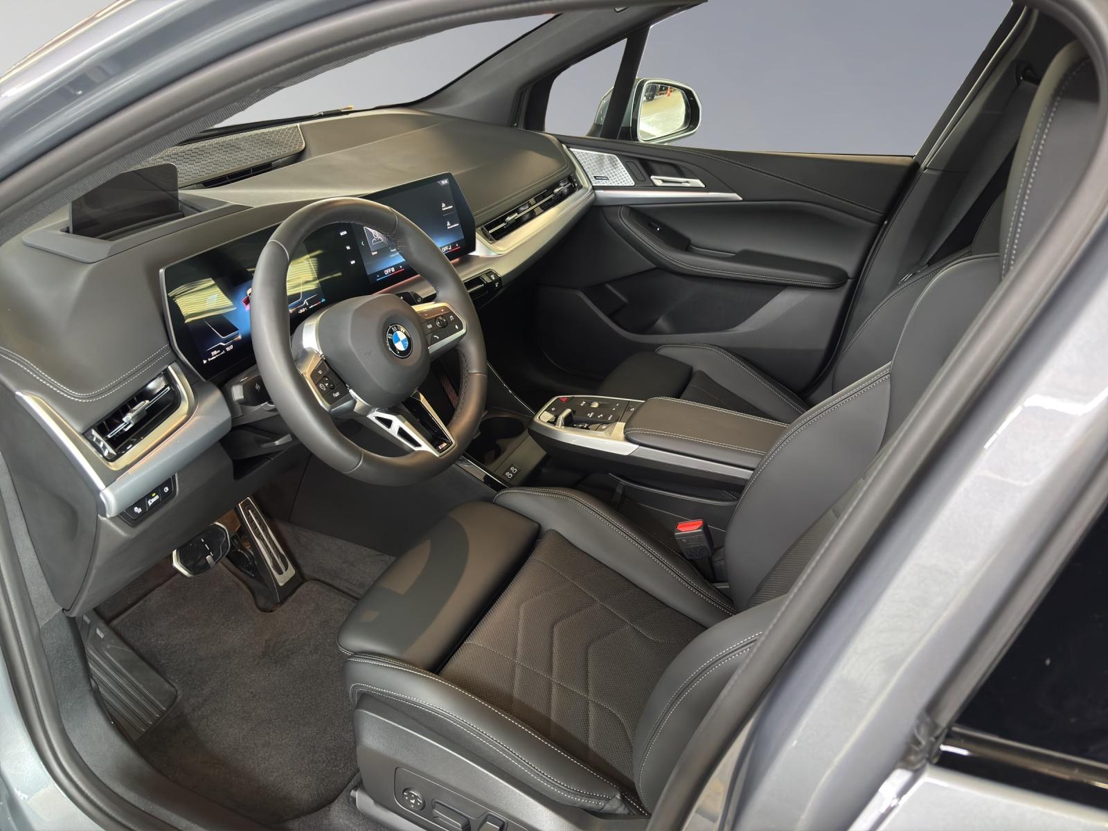 BMW 223i xDrive SDKG Active Tourer-showroom-element-3