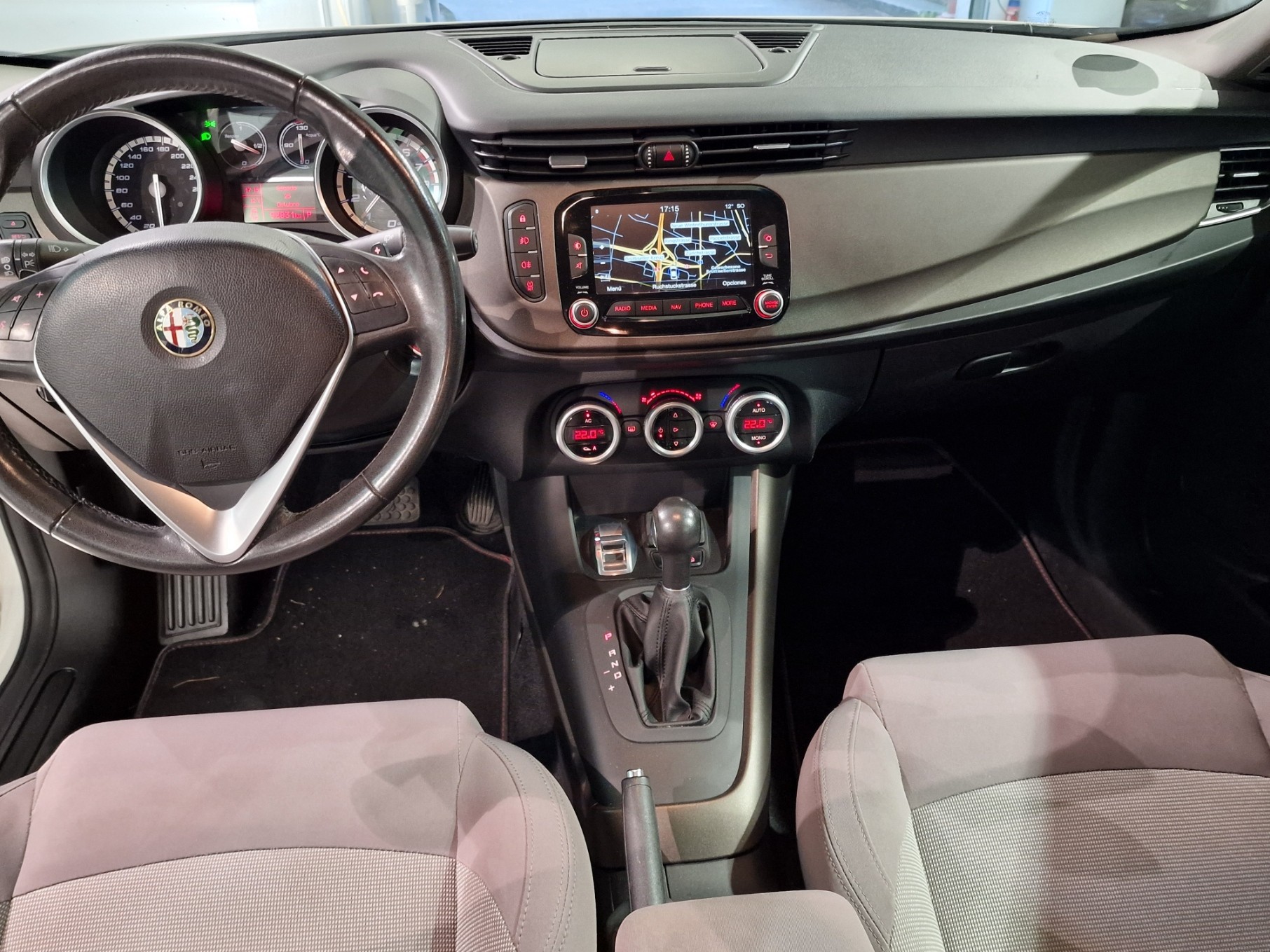 ALFA ROMEO Giulietta 1.4 MultiAir Distinctive TCT-image-8