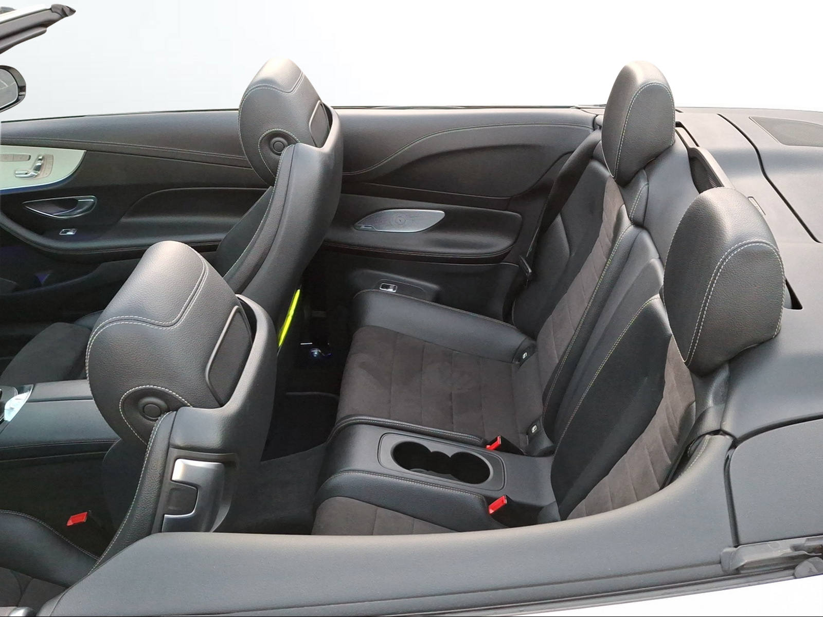 MERCEDES-BENZ E 450 Cabriolet AMG Line 4 Matic 9G-Tronic-image-11