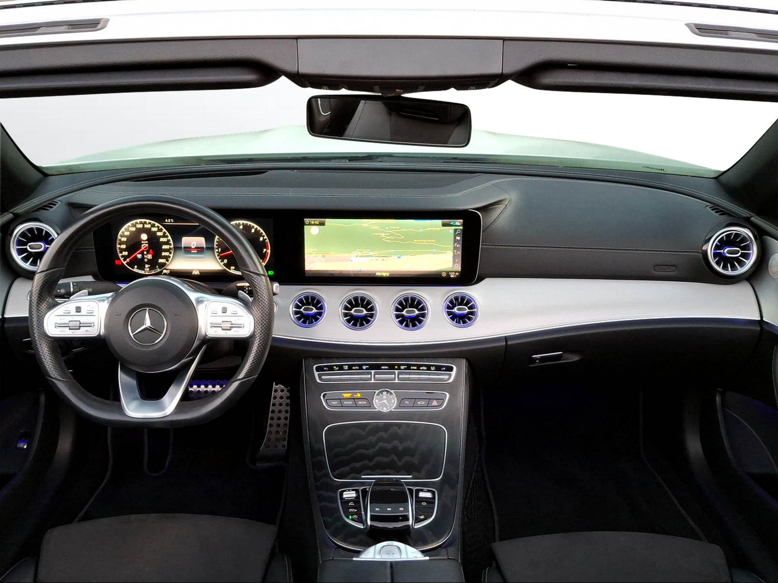 MERCEDES-BENZ E 450 Cabriolet AMG Line 4 Matic 9G-Tronic-image-8