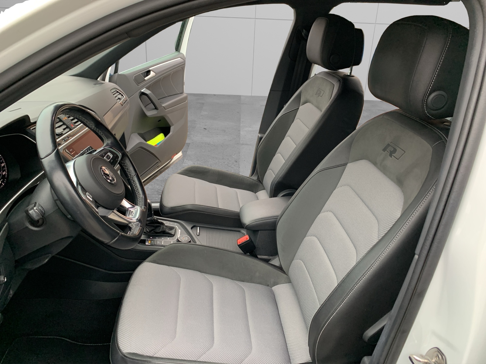 VW Tiguan 2.0TDI High 4M-image-8
