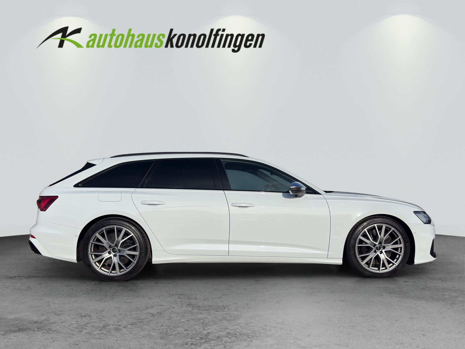 AUDI S6 Avant 3.0 V6 TDI quattro T-Tronic-image-4