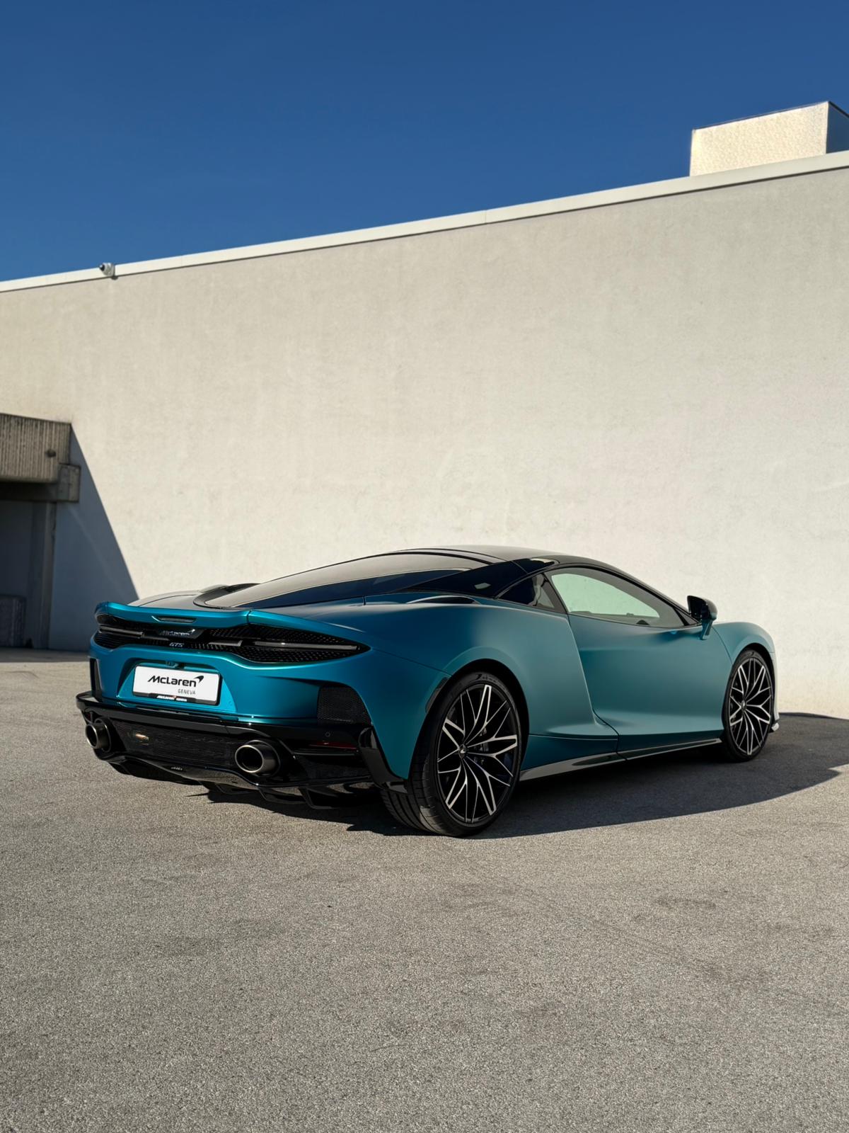 McLAREN GTS-image-3