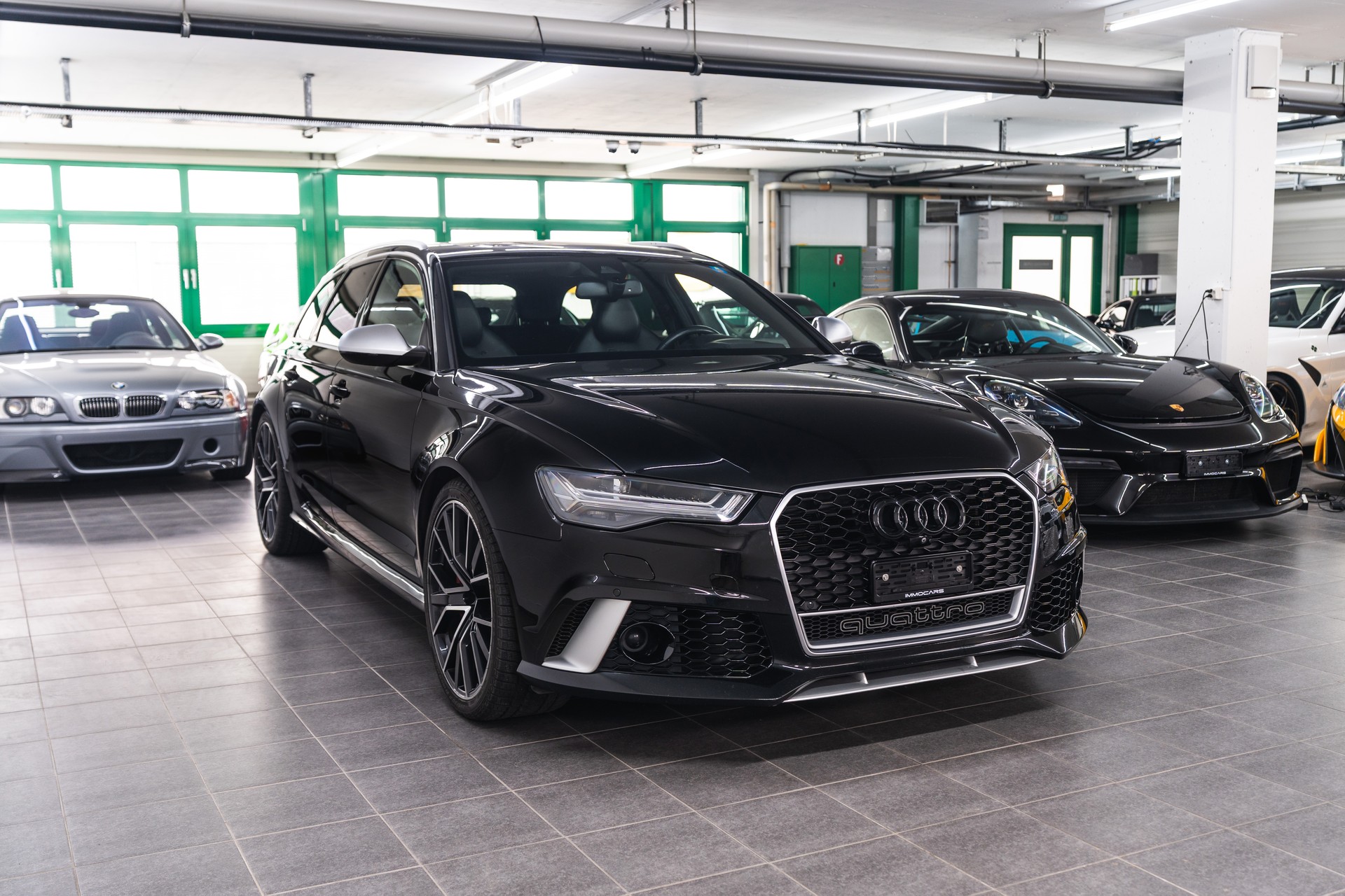 AUDI Audi RS6 Performance-showroom-element-2