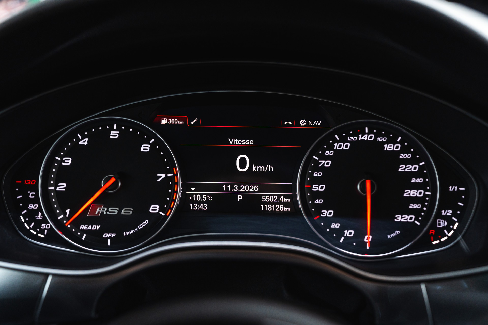 AUDI Audi RS6 Performance-image-12
