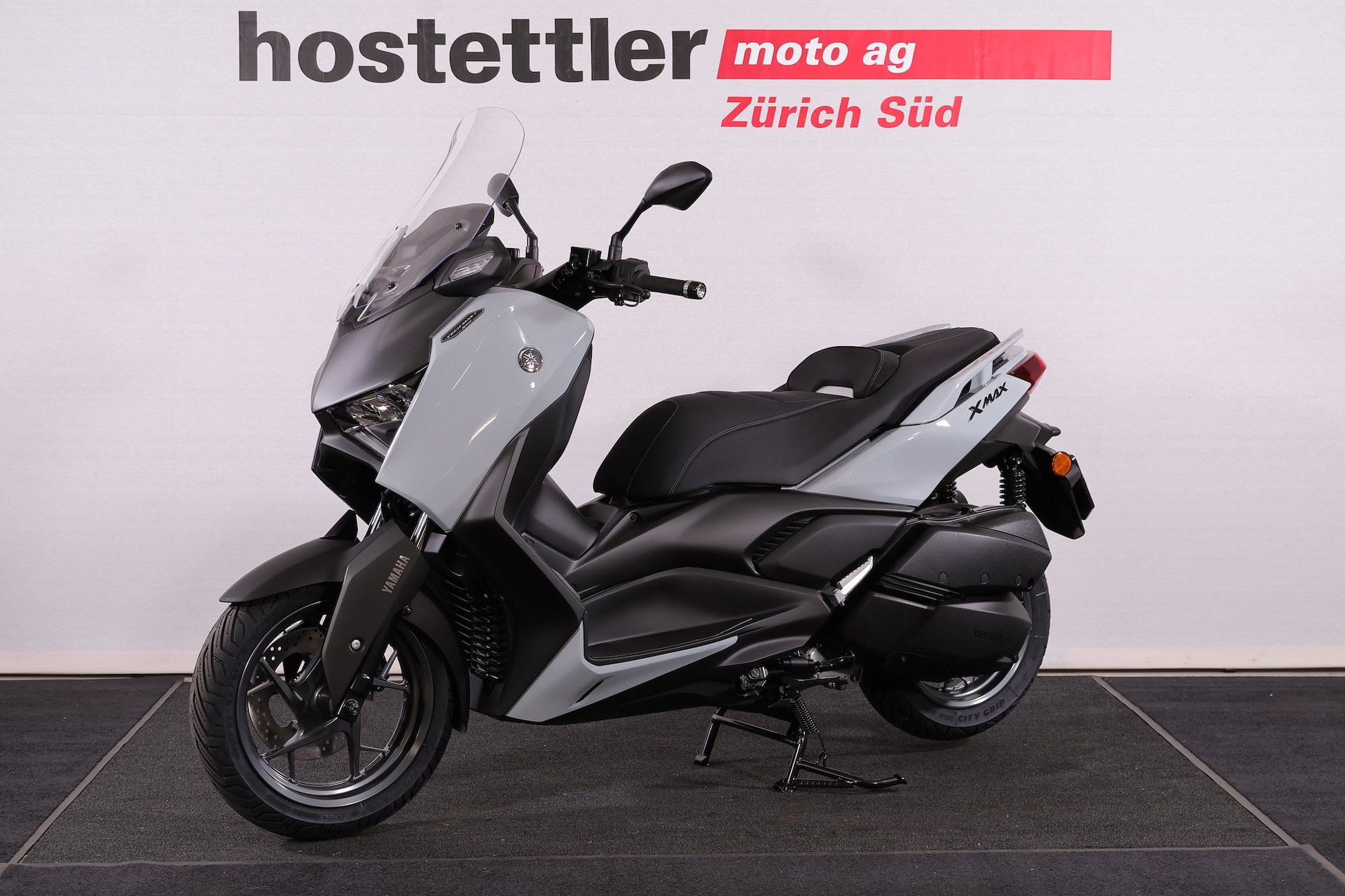 YAMAHA XMAX 300 Tech MAX+-image-1