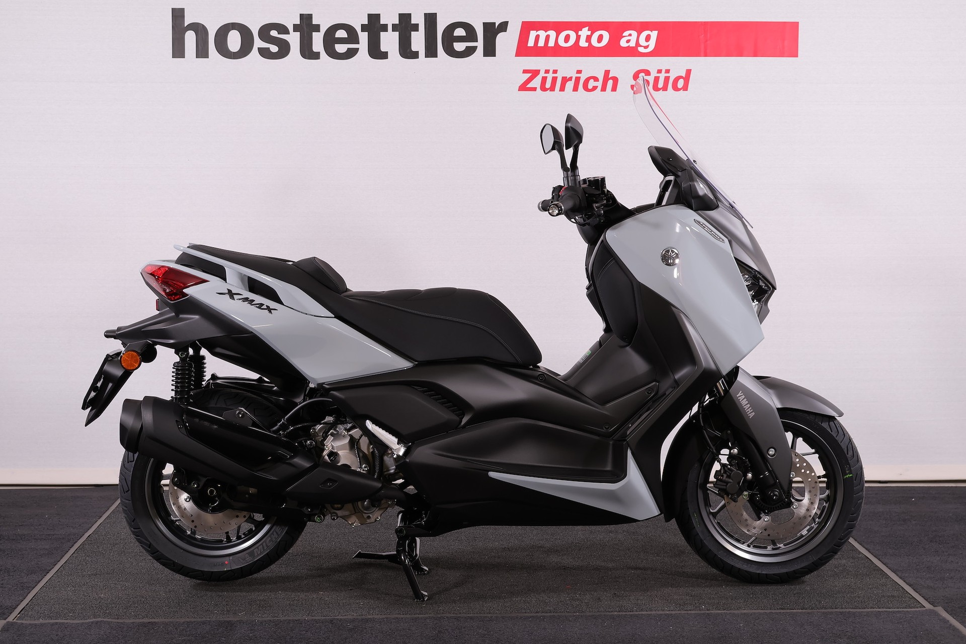 YAMAHA XMAX 300 Tech MAX+-image-3