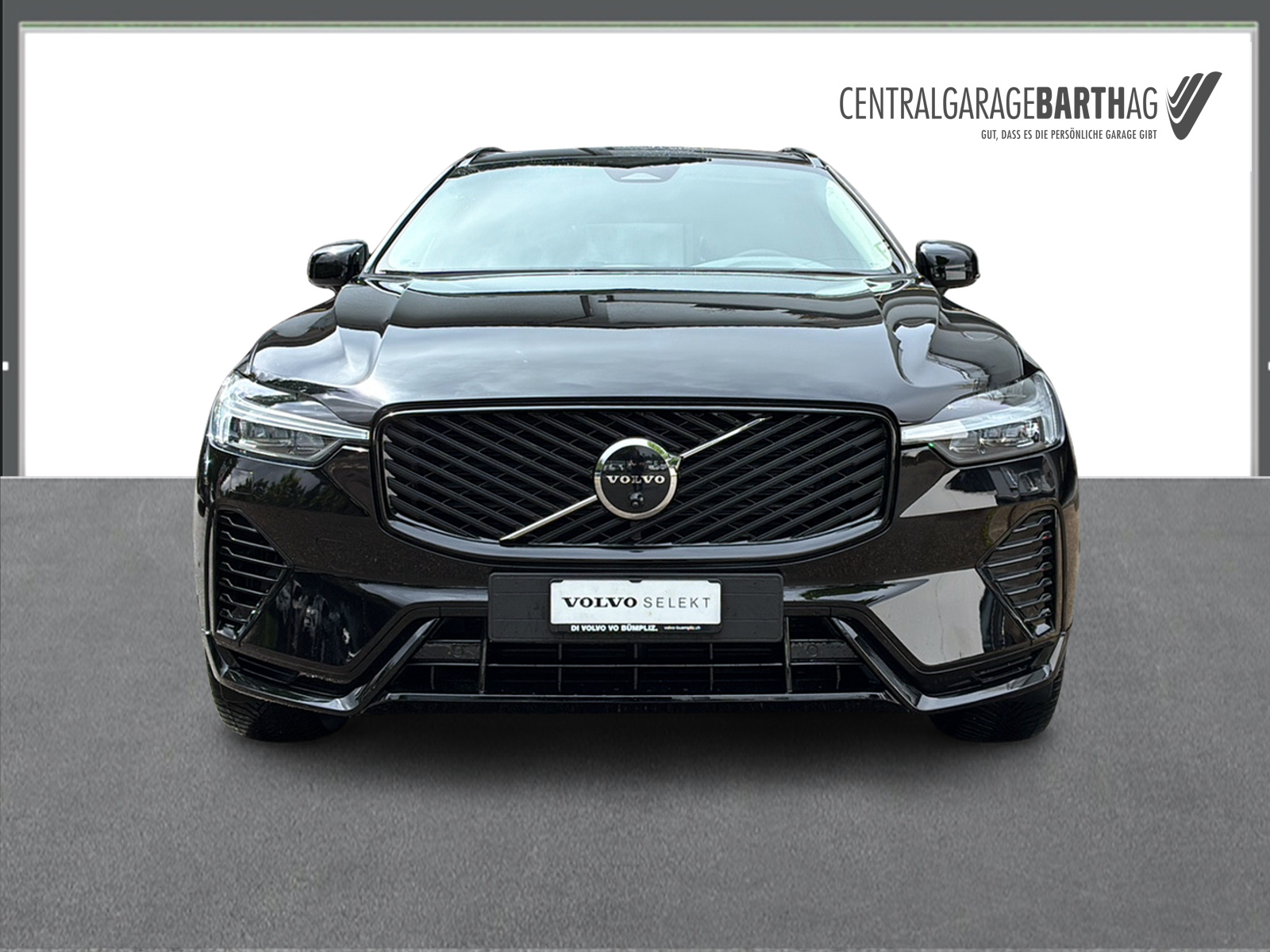 VOLVO XC60 2.0 T6 TE Plus Dark eAWD-showroom-element-1