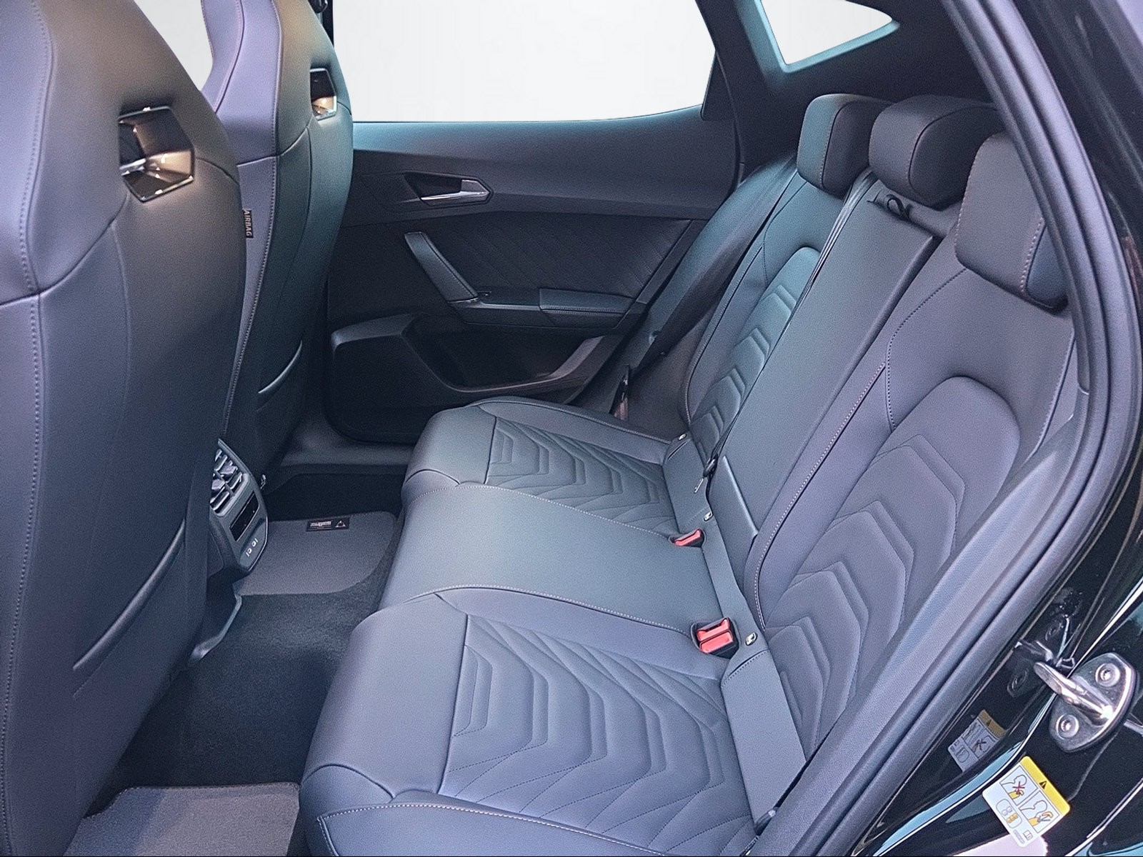 CUPRA Formentor 1.5 eHybrid Prime Edition VZ DSG-image-9