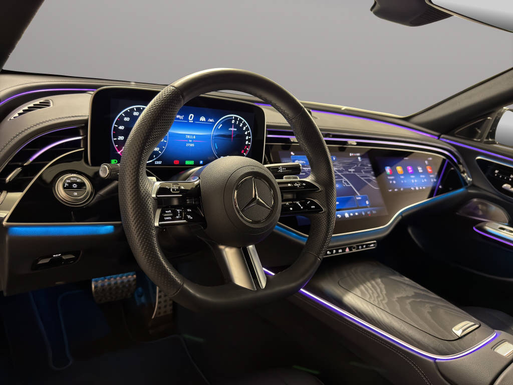MERCEDES-BENZ E 300 e AMG Line 4matic-image-10