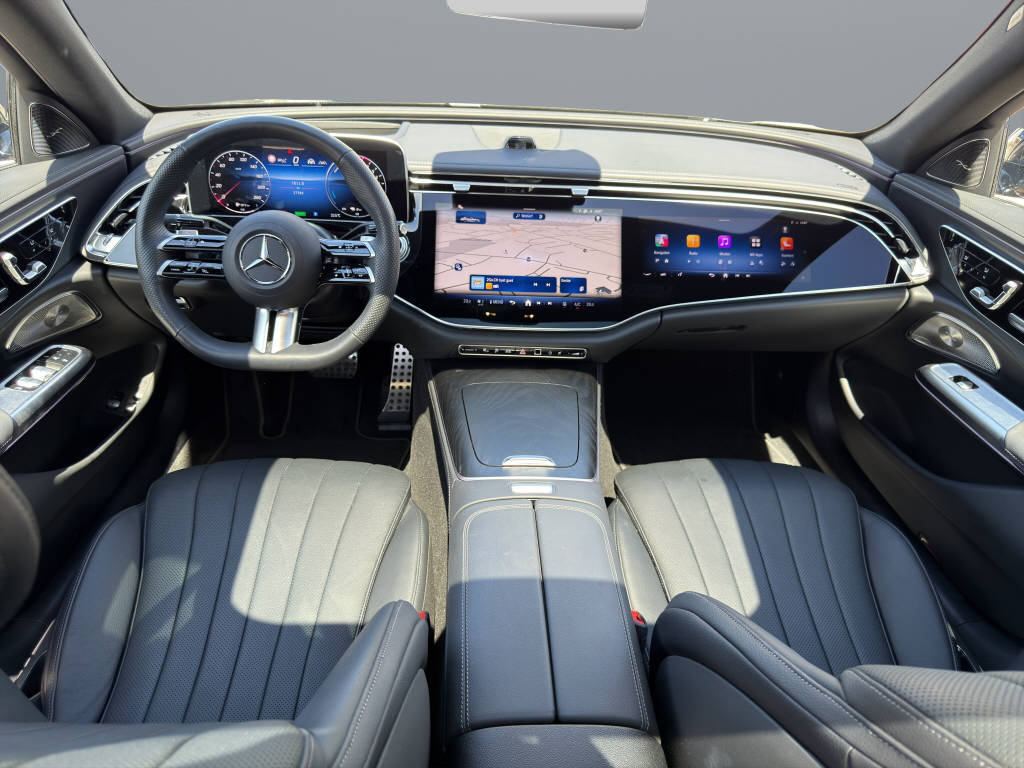 MERCEDES-BENZ E 300 e AMG Line 4matic-image-8