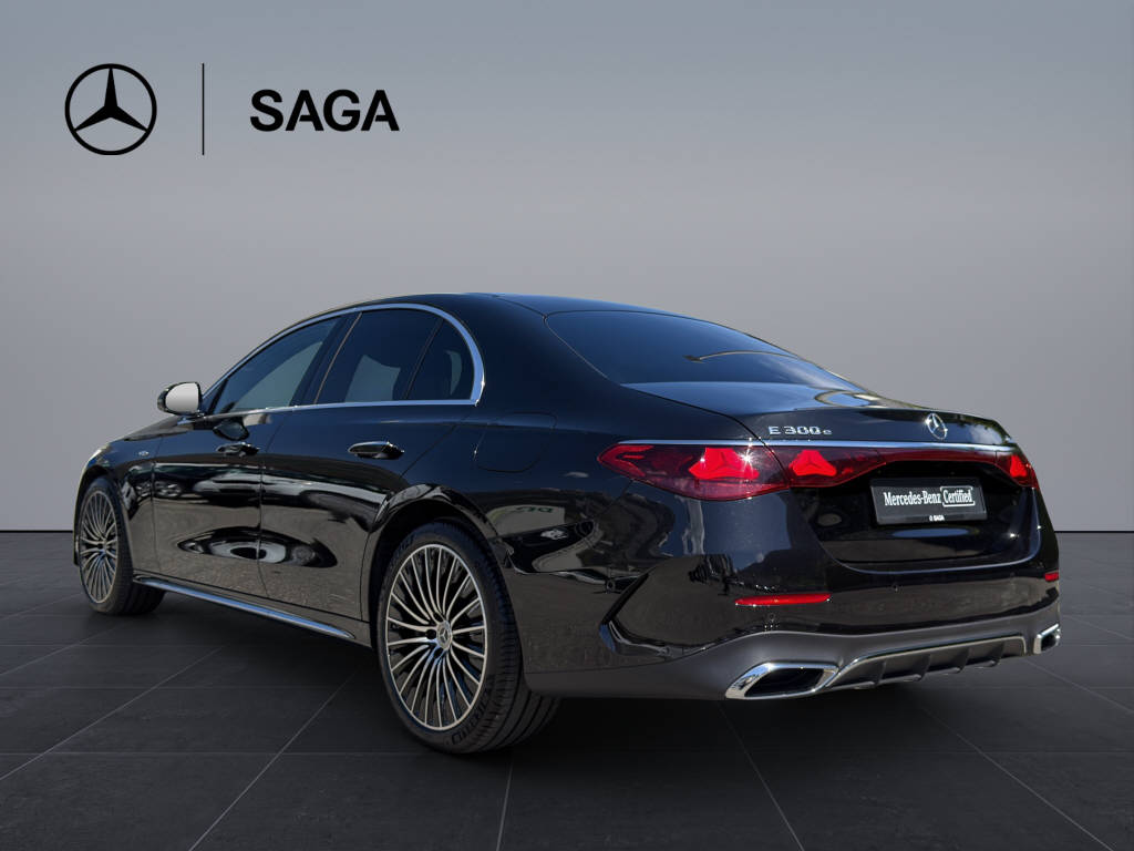 MERCEDES-BENZ E 300 e AMG Line 4matic-showroom-element-3