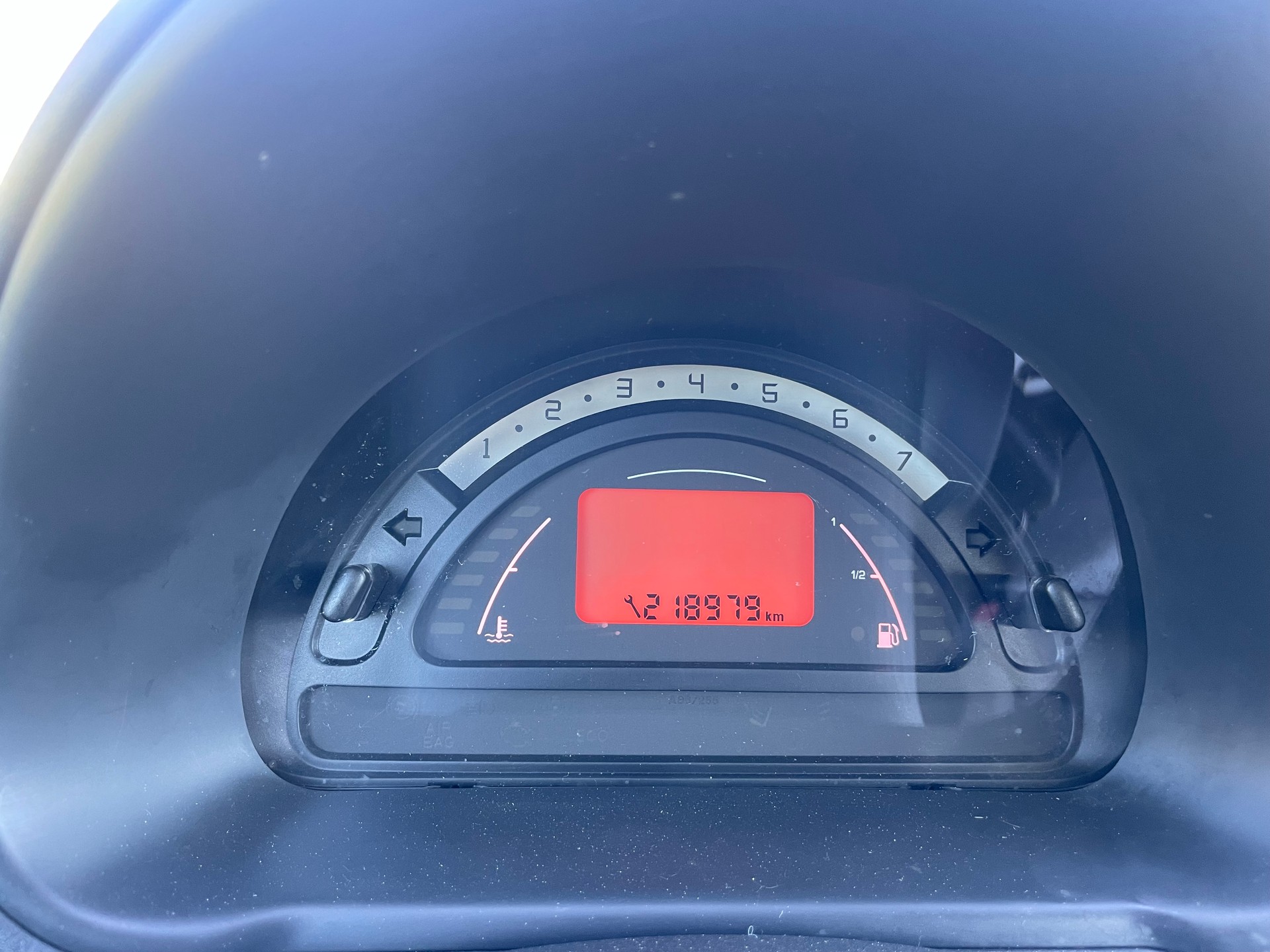 CITROEN C3 1.4i Exclusive-image-10